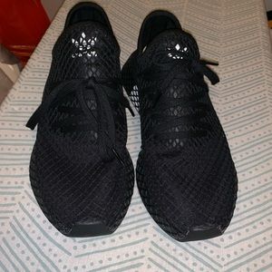Mens adidas DEERUPT sneakers !